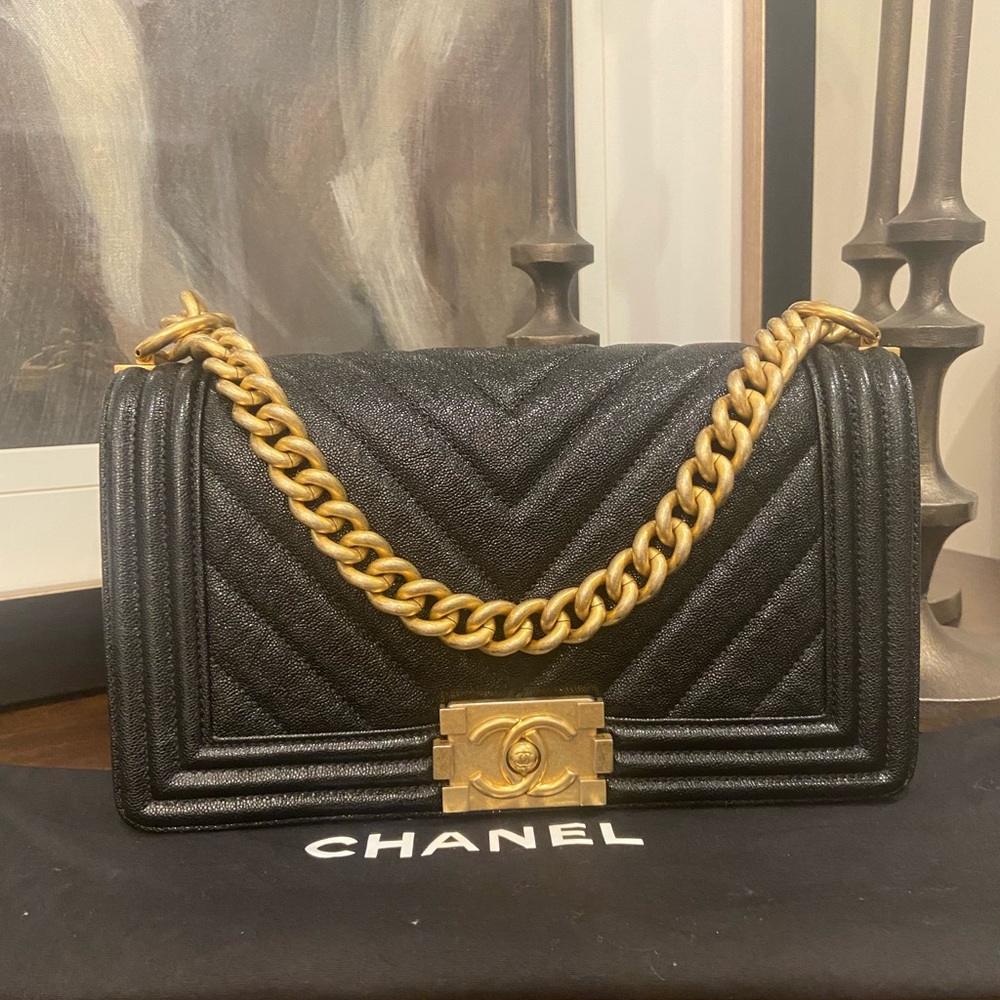 SOLD OUT””””Chanel old medium boy bag